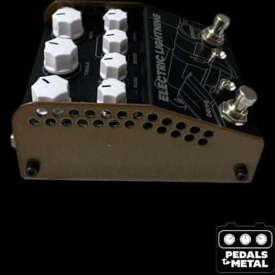 ThorpyFX Electric Lightning Chris Buck Signature Overdrive 2024 - Present - Black / Brown - X17669 image 4