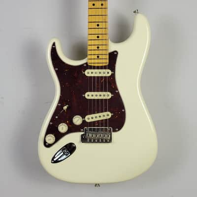 2022 Fender American Professional II Stratocaster Left Hand - Olympic White With OHSC image 1