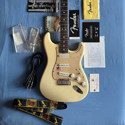 Fender American Series Stratocaster 2002 - 2007 Olympic White image 4