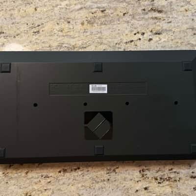 Novation Launchkey Mini MKIII MIDI Keyboard Controller 2019 - Present - Black image 4