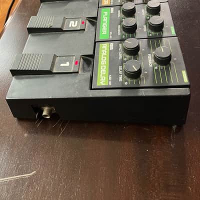 Korg PME 40X Pedalboard w/ 4 Effect Modules Analog Delay image 4