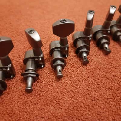 Ibanez SATIN COSMO 6 SIX in Line Screwless Tuning Pegs Right Hand image 2