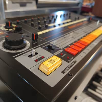 Roland TR-808 image 4