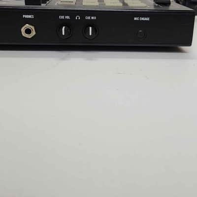 Native Instruments Traktor Kontrol S2 2010s - Black image 6