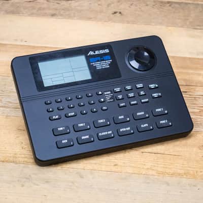 Alesis SR-16 Drum Machine with Power Supply SR16 MIDI Rhythm Beat U284483 image 3