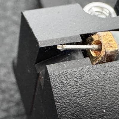 Denon DL-103R Moving Coil (MC) Phono Cartridge & Denon Headshell & Original box image 4