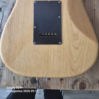 Fender Special Edition Lite Ash Stratocaster 2004 - Natural image 11