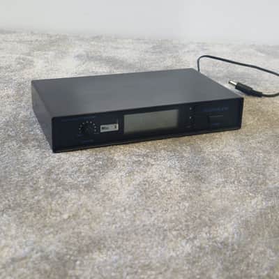 ClockAudio CW-9000R UHF Diversity Receiver – Good image 4