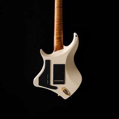 Abasi Guitars Emi 2023 - Latte image 6
