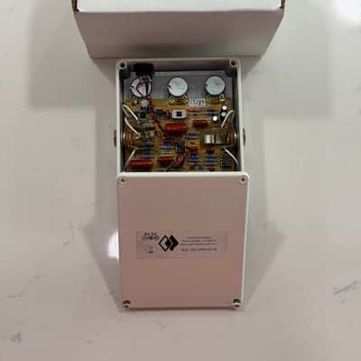 Diamond CPR-1 Compressor - White image 3