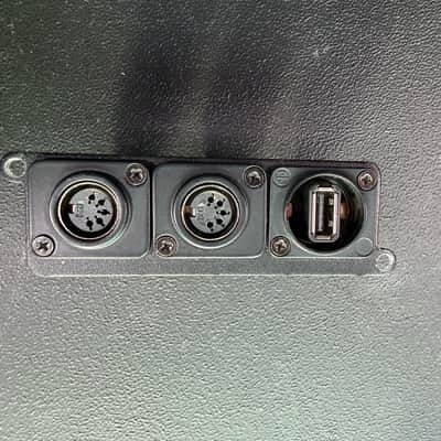 Temple Audio MIDI 5-Pin DIN Connectors (2) Plus (1) USB image 1
