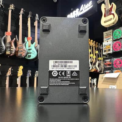 Ampeg Classic Analog Bass Preamp image 5