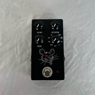 Used JHS PackRat Distortion Guitar Effects Pedal image 1