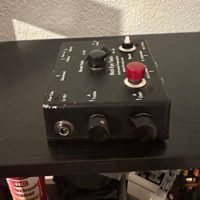 Fire-Eye Red Eye Twin Preamp image 3