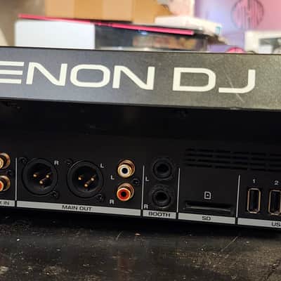 Denon SC LIVE 4 Standalone 4-Deck DJ System 2022 - Present - Black image 4