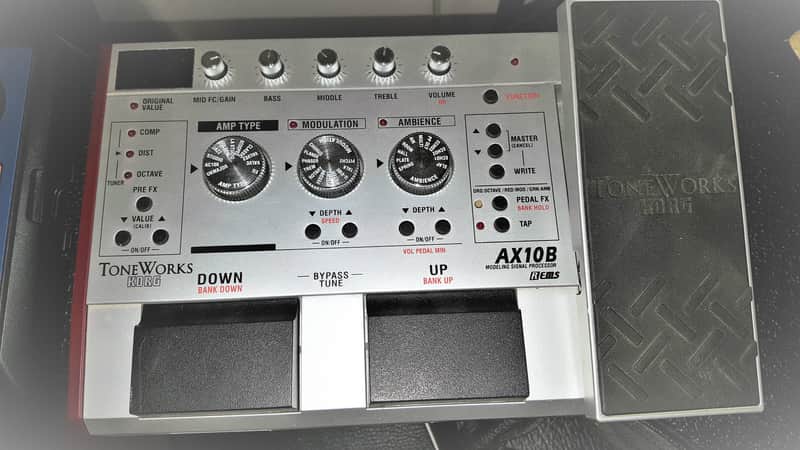 KORG Toneworks AX10B Bass Modeling Signal Processor image 1