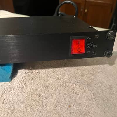 Furman Rack Rider RR-15NL Power Conditioner w/ Rack mount bolts and washers. image 4