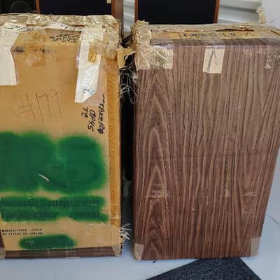 Acoustic Research AR5 speakers in excellent condition - 1970's image 3