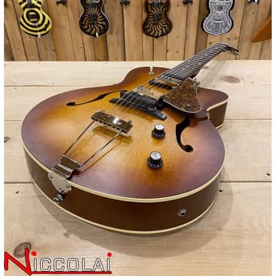 GODIN 5th Avenue Cutaway KingPin II HB Cognac Burst image 5
