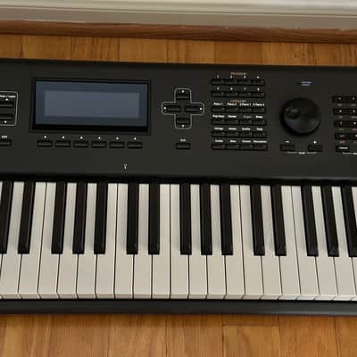 2011 Kurzweil PC3K8 88 Key Production Station Keyboard image 3