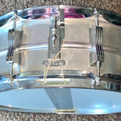 Vintage 1960s Ludwig  8-Lug Aluminum  Snare Drum   made in the USA. image 3