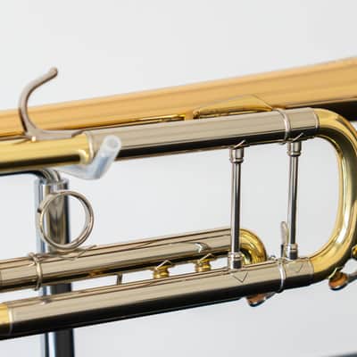 Yamaha YTR-8335IIG Xeno Bb Trumpet with Gold Brass Bell (SN 5731xx) image 9