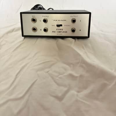 Realistic Model 42-2101 1990 Pre-amplifier Phono Preamp image 1