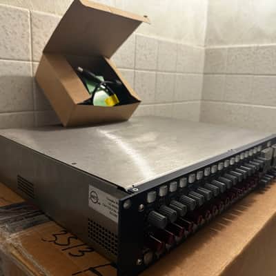 Neve 8816 16-Channel Summing Mixer -w-Brand New Power Supply image 7