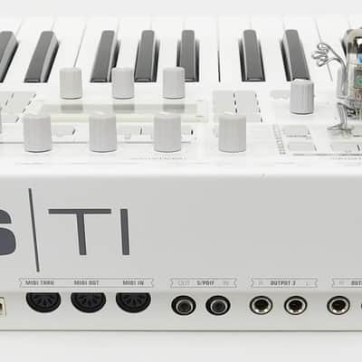 Access Virus Ti Polar Synthesizer Keyboard + Top Zustand + 1,5 Jahre Garantie image 5