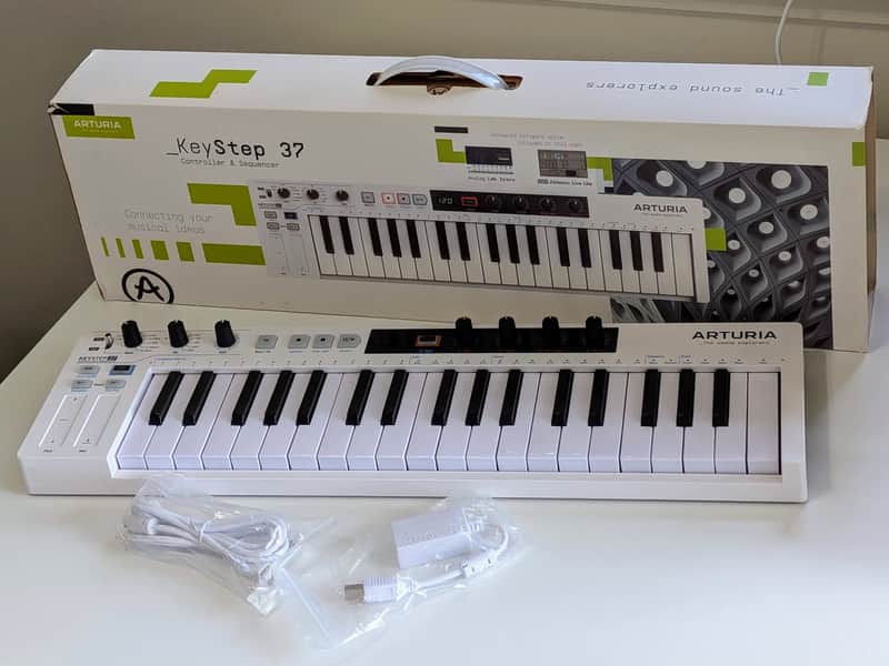 Arturia KeyStep 37 MIDI Controller 2021 - 2025 - White image 1