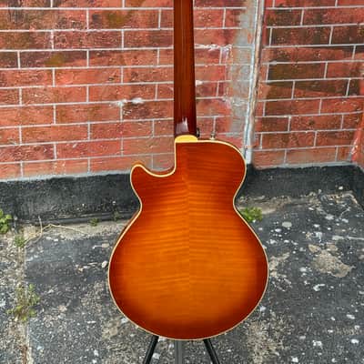 Sadowsky Semi Hollow Archtop 2006 - outragious Violin'burst a small powerhouse for the Pro Player ! image 4