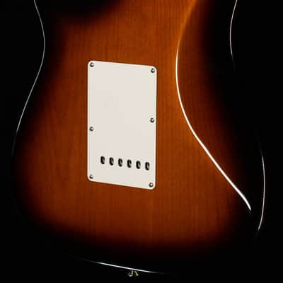 Fender American Vintage II 1957 Stratocaster Maple Fingerboard 2-Color Sunburst (432) image 2