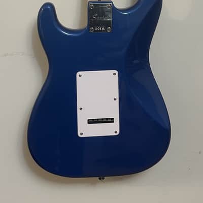 Fender Stratocaster 2020-2023 - Blue image 4