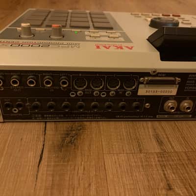 Akai MPC2000XL original manual 8 outs CF cards reader max ram image 7