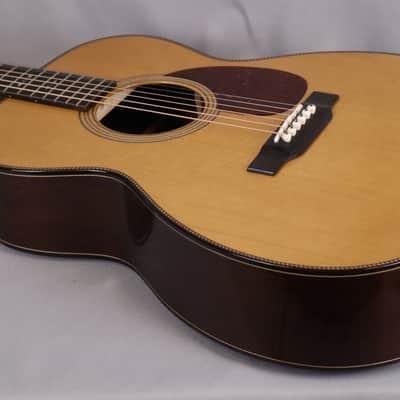 Bourgeois OMSIG/TS OM Signature Touchstone Series. Torrefied old growth Alaskan Sitka Spruce top, Madagascar Rosewood Back and Sides. image 2