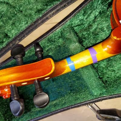 Suzuki Model 220 (1/10 Size) Violin, Japan, 1979 with case & bow image 4