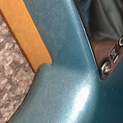 2020 Fender Vintera '60s Stratocaster   with Pau Ferro   Fretboard electric guitar Ice Blue Metallic image 6