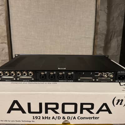 Lynx Aurora (n) 24-Channel AD/DA Converter with Thunderbolt Interface 2010s - Blue/Black image 5
