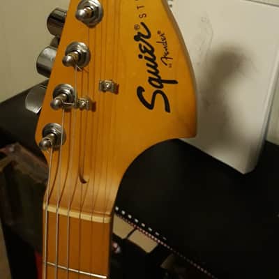 Fender Squier Affinity 'Strat' Stratocaster, 2008 Candy Apple Red with a Maple neck image 2
