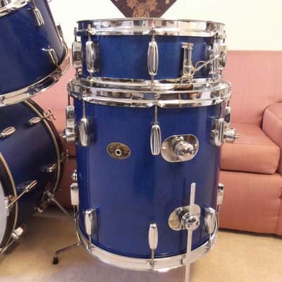 Rogers 5 piece Eagle Badge 1959 Drumset image 2