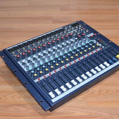Soundcraft EPM12 12-Channel Mixer image 6