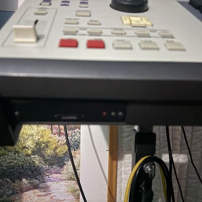 Akai MPC2000XL MIDI Production Center 2000 - 2005 - Grey image 4