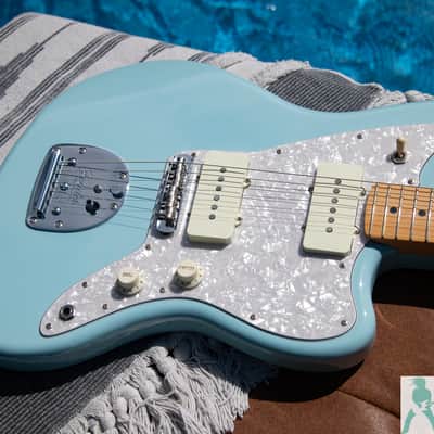 Fender FSR Hybrid II Limited Edition Jazzmaster with Maple Fingerboard - Daphne Blue - Pro Set Up w Perfect Frets/Action/Intonation image 9
