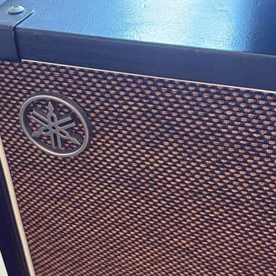 Yamaha THR100HD Dual 2-Channel 100-Watt Digital Modeling Guitar and twin speaker Cab image 6