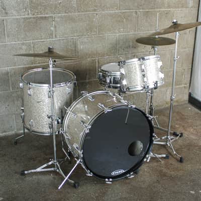 Rogers Fullerton-Era Drum Kit (22/16/12) image 3