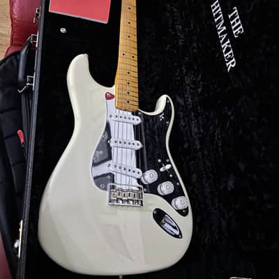 Fender Nile Rodgers Signature Hitmaker Stratocaster 2022 - Present - Olympic White image 2