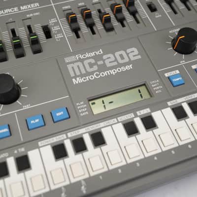 Roland MC-202 MicroComposer MIDI Desktop Sequencer w/ Extras! #58705 image 17