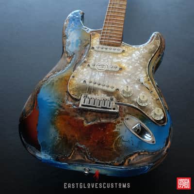 Fender Stratocaster 50th Anniversary Pelham Blue/Amber Paisley Made in USA Heavy Aged Relic image 11