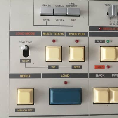 Roland MSQ-700 Multitrack Digital Keyboard Recorder 1984 - 1986 - Beige image 16
