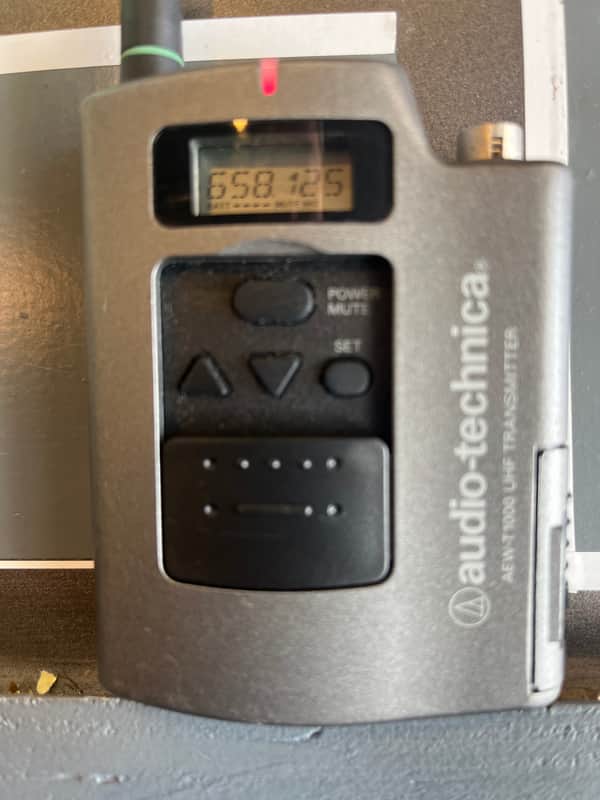 Audio-Technica AEW t 1000 transmitter image 1